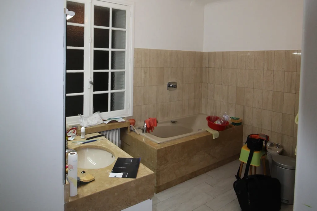 Rénovation Salle de Bain Cachan 13m2 DTP Rénovation avant